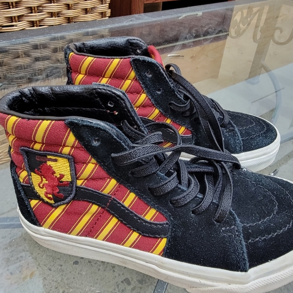 Vans HARRY POTTER Kids 12 Sneaker Sk8-Hi GRYFFINDOR Toecap PADDED Wizard Sneaker - Picture 3 of 5